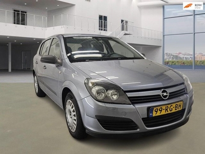 Opel Astra 1.4 Essentia AIRCO CRUISE TREKHAAK 2 X SLEUTELS