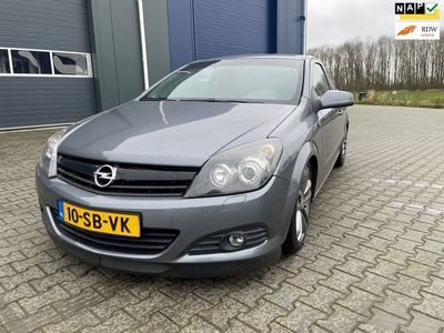 Opel Astra GTC 1.6 Edition Airco+Cruise Control