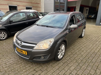 Opel Astra Wagon 1.8 Executive automaat leer enz