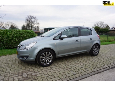 Opel Corsa 1.2-16V '111' Edition 5 deurs AIRCO