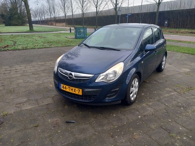 Opel Corsa 1.2-16V Design Edition