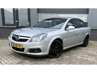 Opel Vectra GTS 1.8-16V Business/ NAP/ TREKHAAK/ XENON