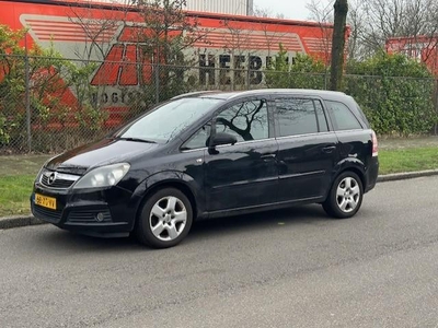 Opel Zafira 1.8 Executive / 1 JAAR APK