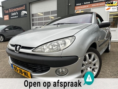 Peugeot 206 CC 2.0-16V Cabrio met leer en airco en