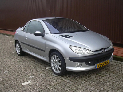 Peugeot 206 CC 2.0-16V CARBRIOLET 167000 KM met N.A.P. !!!!!!!