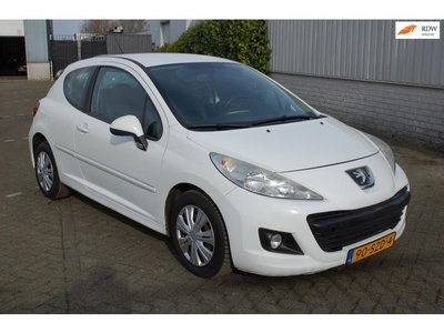 Peugeot 207 1.4 VTi Access Nieuwe APK bij aflevering