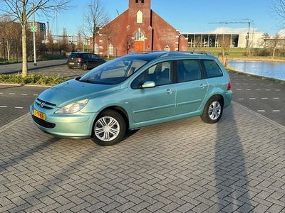 Peugeot 307 SW 2.0 16V #7persoon/airco/elecraam/newap/nap