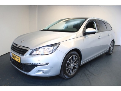 Peugeot 308 SW 1.2 PureTech Blue Lease Executive Pano