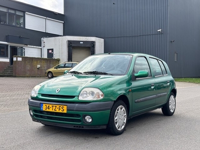 Renault Clio 1.4 MTV/TOPSTAAT