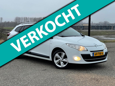 Renault Mégane Estate 1.2 TCe Bose Pano/Leder/Clima/Navi/Pdc/Trekhaak/Nap/Boekjes