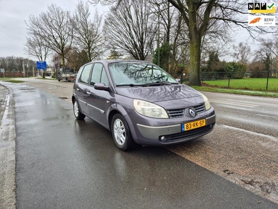 Renault Scénic 2.0-16V Privilège Luxe