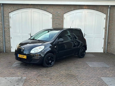 Renault Twingo 1.2 Authentique Sportieve auto met NAP