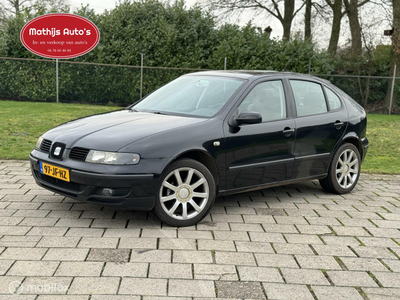 Seat Leon 1.6-16V Signo Airco Nieuwe APK!