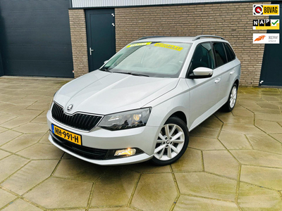 Skoda Fabia Combi 1.2 TSI Ambition COMBI AUTOMAAT| UNIEK |TREKHAAK| DAKRAILS| CRUISE-CONTROL