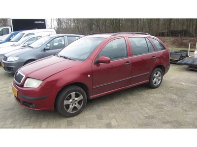 Skoda Fabia Combi 1.4-16V Elegance