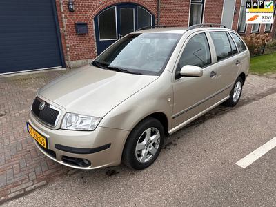 Skoda Fabia Combi 1.4-16V Elegance apk t/m 04-07-2025