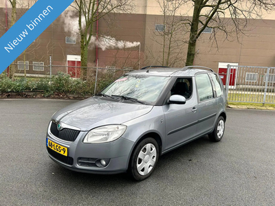 Skoda Roomster 1.4-16V Tour NETTE AUTO RIJD EN SCHAKELT TOP