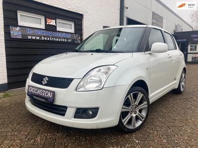 Suzuki Swift 5 DEURS 1.3 16V black&white LUXE UITV. 6