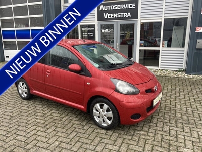 Toyota Aygo 1.0-12V Aspiration Red. Mooie wagen