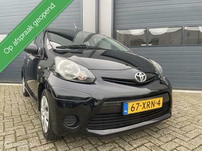 Toyota Aygo 1.0 VVT-i Access Navi Uitvoering / 2e Eigenaar