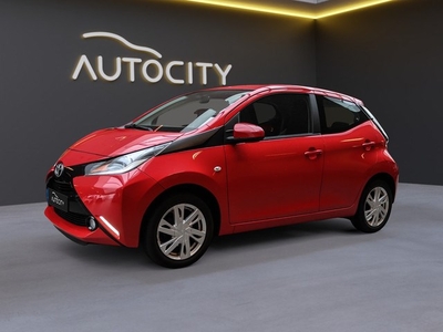 Toyota Aygo 1.0 VVT-i x-play Camera l Navi l Cruise