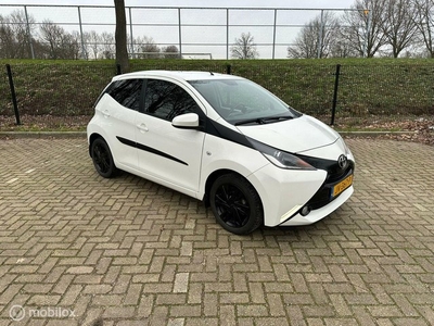 Toyota Aygo 1.0 VVT-i x-sport NIEUWE APK!