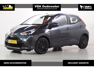 Toyota Aygo 1.0 X-play Limited Keyless Carplay CAM