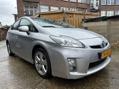 Toyota Prius 1.8 Aspiration HeadsUp Cruise Clima APK