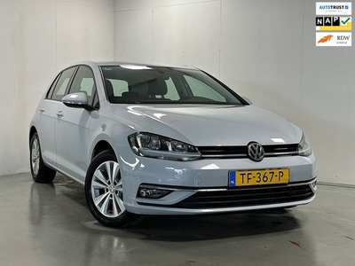 Volkswagen Golf 1.0 TSI PDC /Navi / Apple carplay