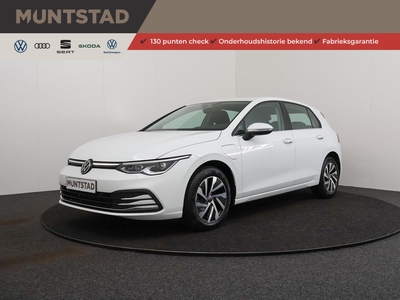 Volkswagen Golf 1.4 eHybrid Style | Navigatie | Massagestoel | Parkeerhulp | Adaptive Cruise |, hatchback, bj 2021