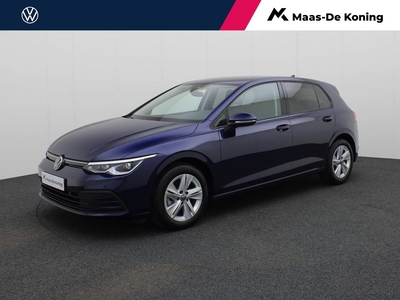 Volkswagen Golf 1.5TSI/130PK Life · Navigatie · Parkeersensoren · Stoelverwarming, hatchback, bj 2023