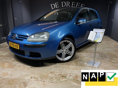 Volkswagen Golf 1.6 FSI Trendline