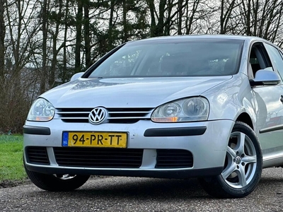 Volkswagen Golf 1.6 FSI Trendline, APK 8-4-2024, hatchback, bj 2004