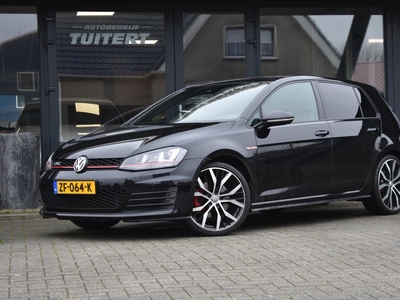 Volkswagen Golf 2.0 TSI GTI | XENON | HANDGESCHAKELD | STOELVERWARMING | PDC | NAVIGATIE, hatchback, bj 2014