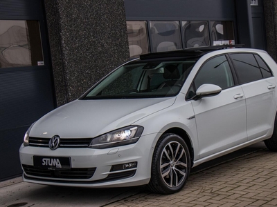 Volkswagen Golf 7 1.4 TSI CUP Edition | 140 PK | Pano | Bi-Xenon | Camera | ACC | Front & Lane Assist | 2 X PDC | Madrid Velgen | Navigatie | Stoelverwarming | D, hatchback, bj 2014