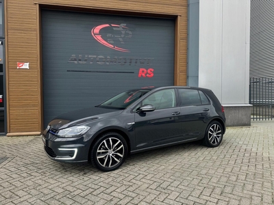 Volkswagen Golf E-DITION | SUSIDIE -€2.000 | ORG.NL NAP KM. | ADAPTIVE CRUISE CONTROL | NAVIAGTIE | CAMERA |, hatchback, bj 2020