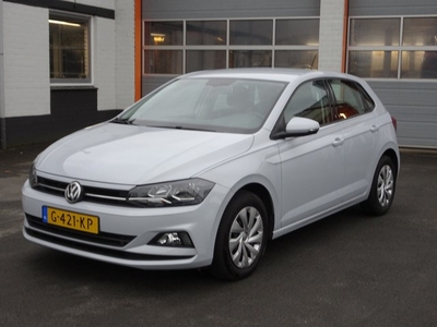 Volkswagen Polo 1.0 TSI Comfortline Nav via app-connect