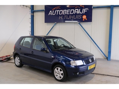 Volkswagen Polo 1.4-16V Highline