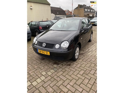 Volkswagen Polo 1.4-16V NWE APK NWE BANDEN, hatchback, bj 2003