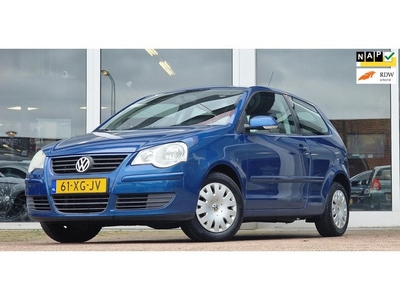 Volkswagen Polo 1.4i 16V Optive Automaat Airco Bluetooth