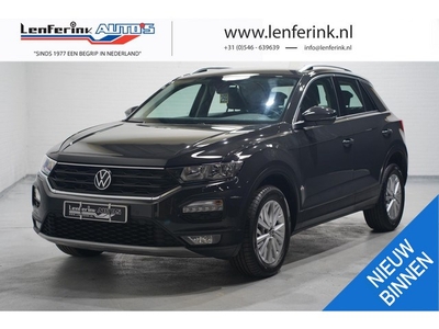 Volkswagen T-Roc 1.0 TSI Style Business Navi PDC v+a