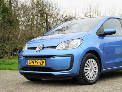 Volkswagen UP 1.0 BMT move up 5 Drs airco blue tooth, hatchback, bj 2020