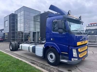 Volvo FM 420 4X2 EURO 6 CHASSIS 8 mtr APK (bj 2013)