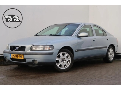 Volvo S60 2.4 Edition APK 03-2025 (bj 2001)