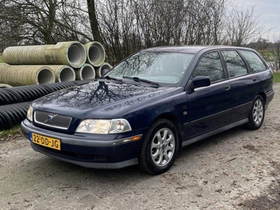 Volvo V40 1.8 Automaat e APK Inruil is mogelijk, stationcar, bj 1999