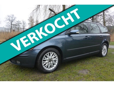 Volvo V50 2.4 Momentum*automaat*airco*cruise*trekhaak