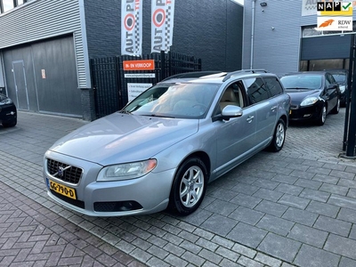 Volvo V70 2.0D Summum Schuifdak Blis Trekhaak Airco NAP APK