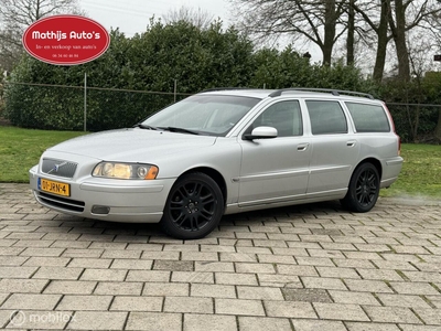 Volvo V70 2.4 D5 Automaat Diesel Goed rijdende auto nette staat voor zijn kilometers, stationcar, bj 2005