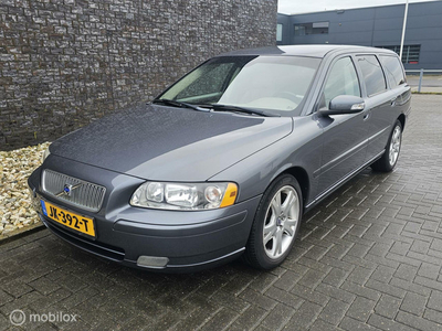 Volvo V70 2.4 D5 Edition Sport Trekhaak , Airco, Automaat