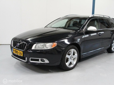 Volvo V70 2.5T Summum LEER / XENON / YOUNGTIMER, stationcar, bj 2007